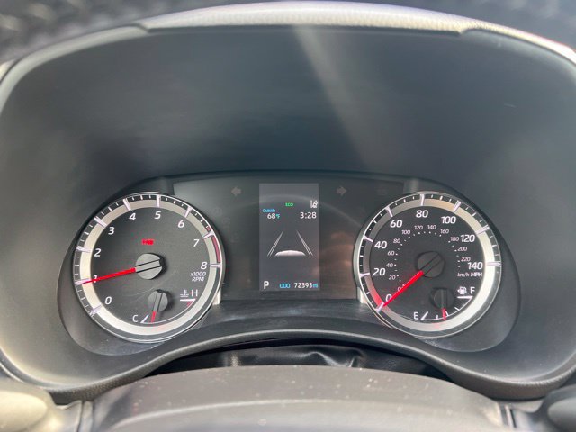 Used 2021 Toyota Highlander LE AWD/4WD image 13