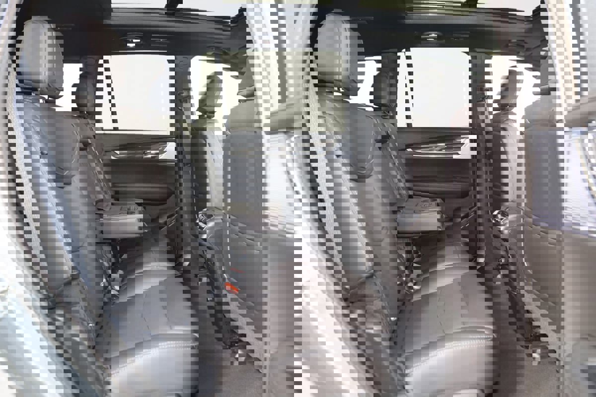 Used 2024 Cadillac XT6 Sport image 15