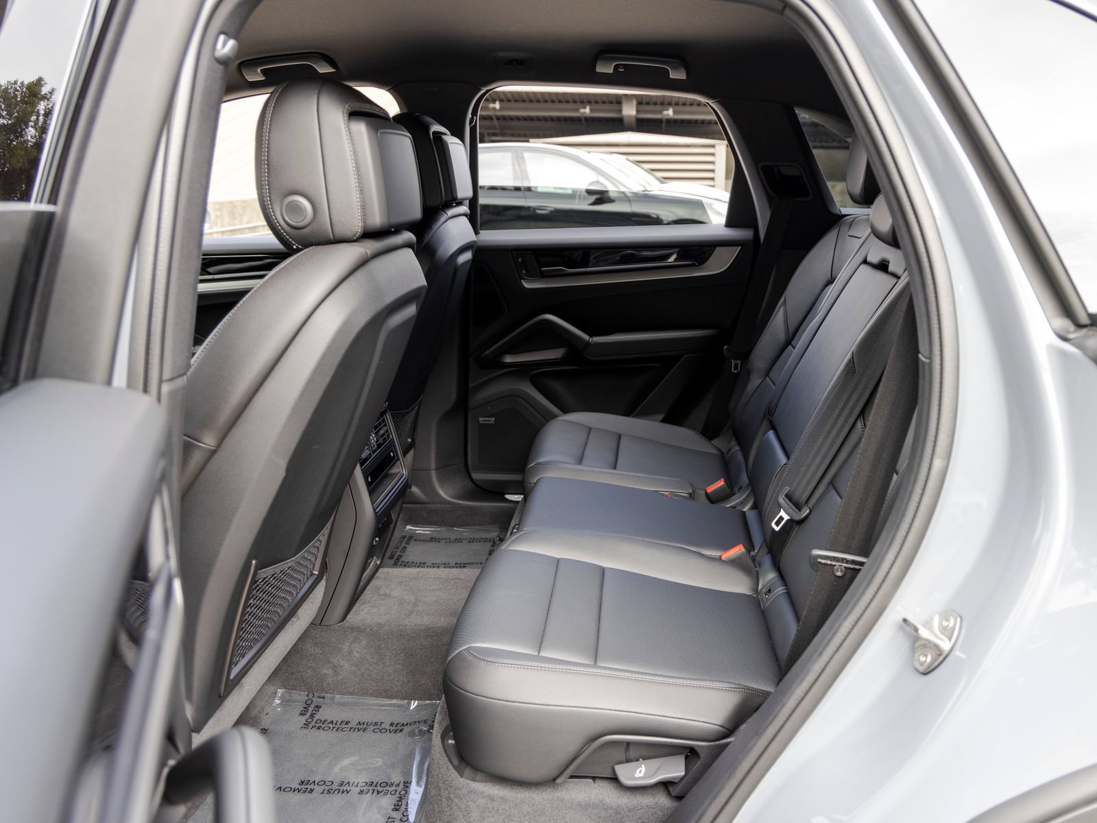Certified 2026 Porsche Cayenne AWD/4WD image 50