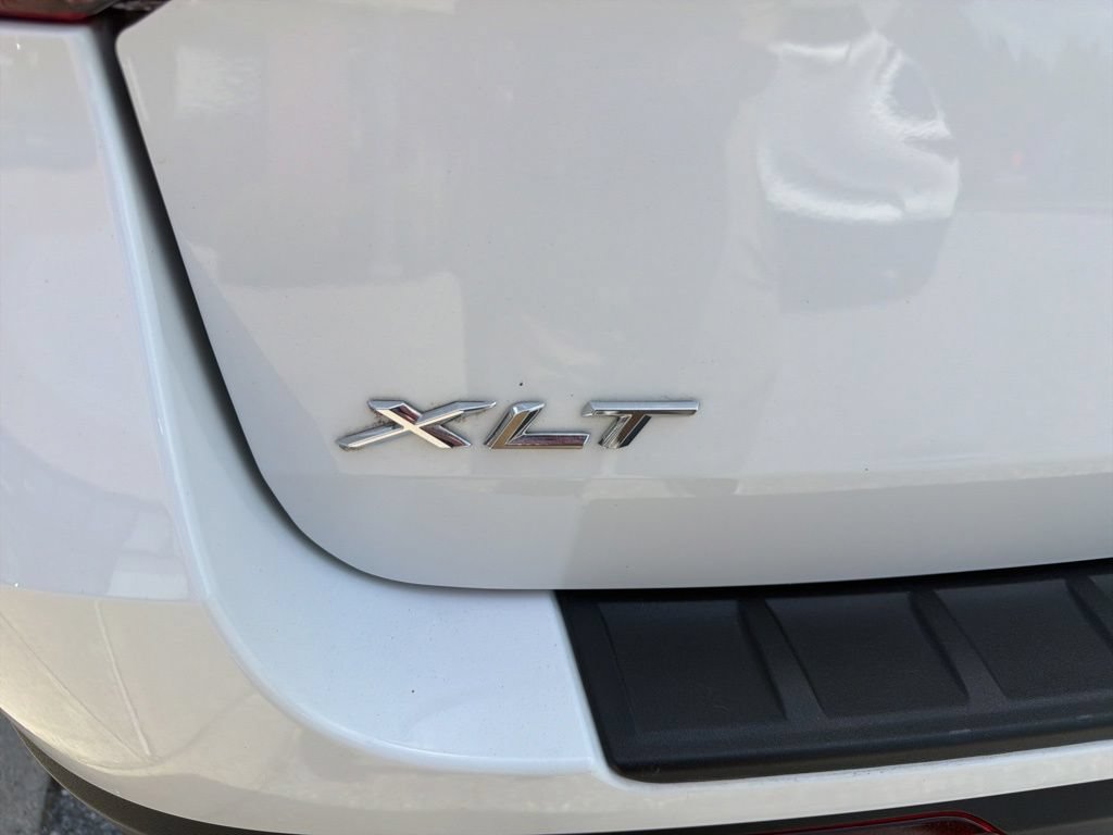 Used 2022 Ford Explorer XLT AWD/4WD image 14