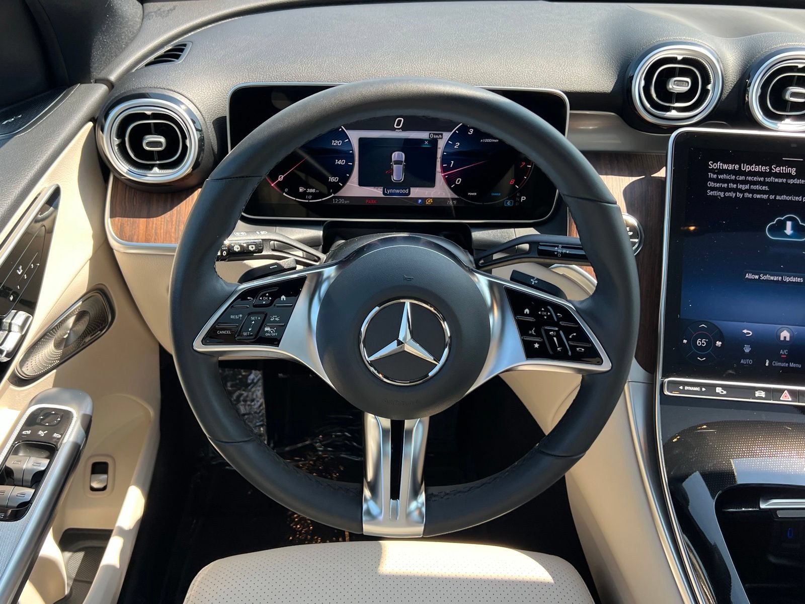 Used 2024 Mercedes-Benz GLA 250 4MATIC image 21
