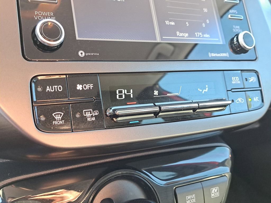 Certified 2021 Toyota Prius XLE image 23