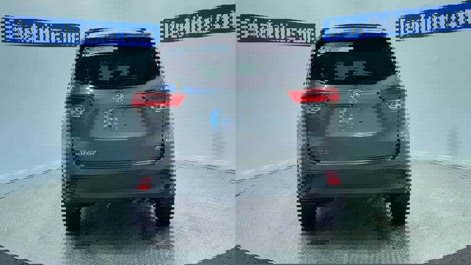 Used 2018 Toyota Highlander LE image 7