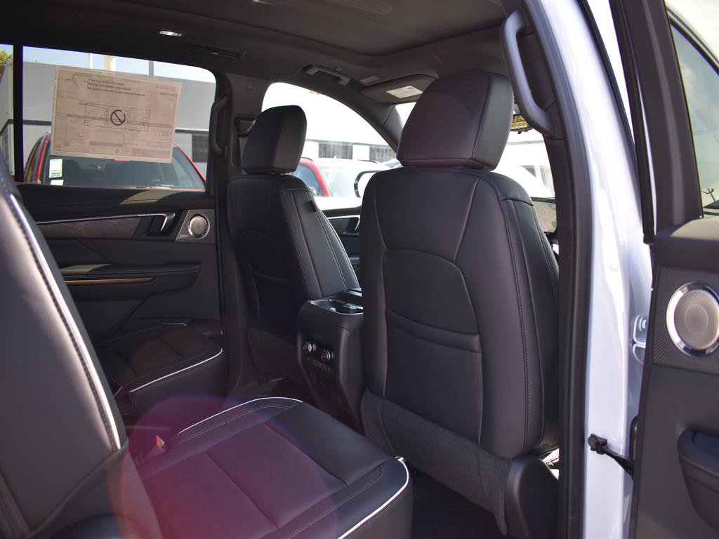 New 2026 Buick Enclave Avenir w/ Super Cruise Package image 6