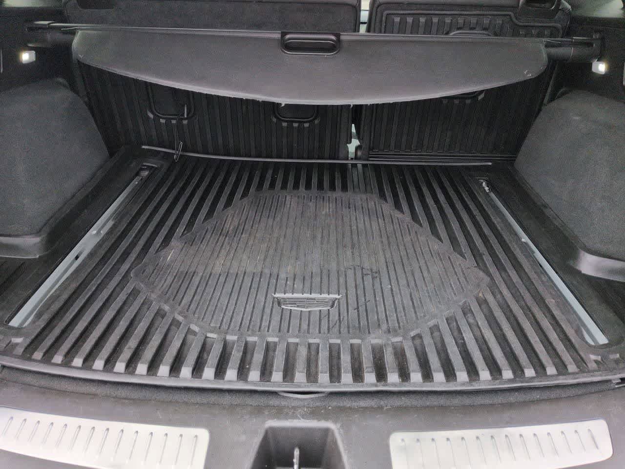 Used 2023 Cadillac XT5 Premium Luxury w/ LPO, Floor Liner Package AWD/4WD image 35