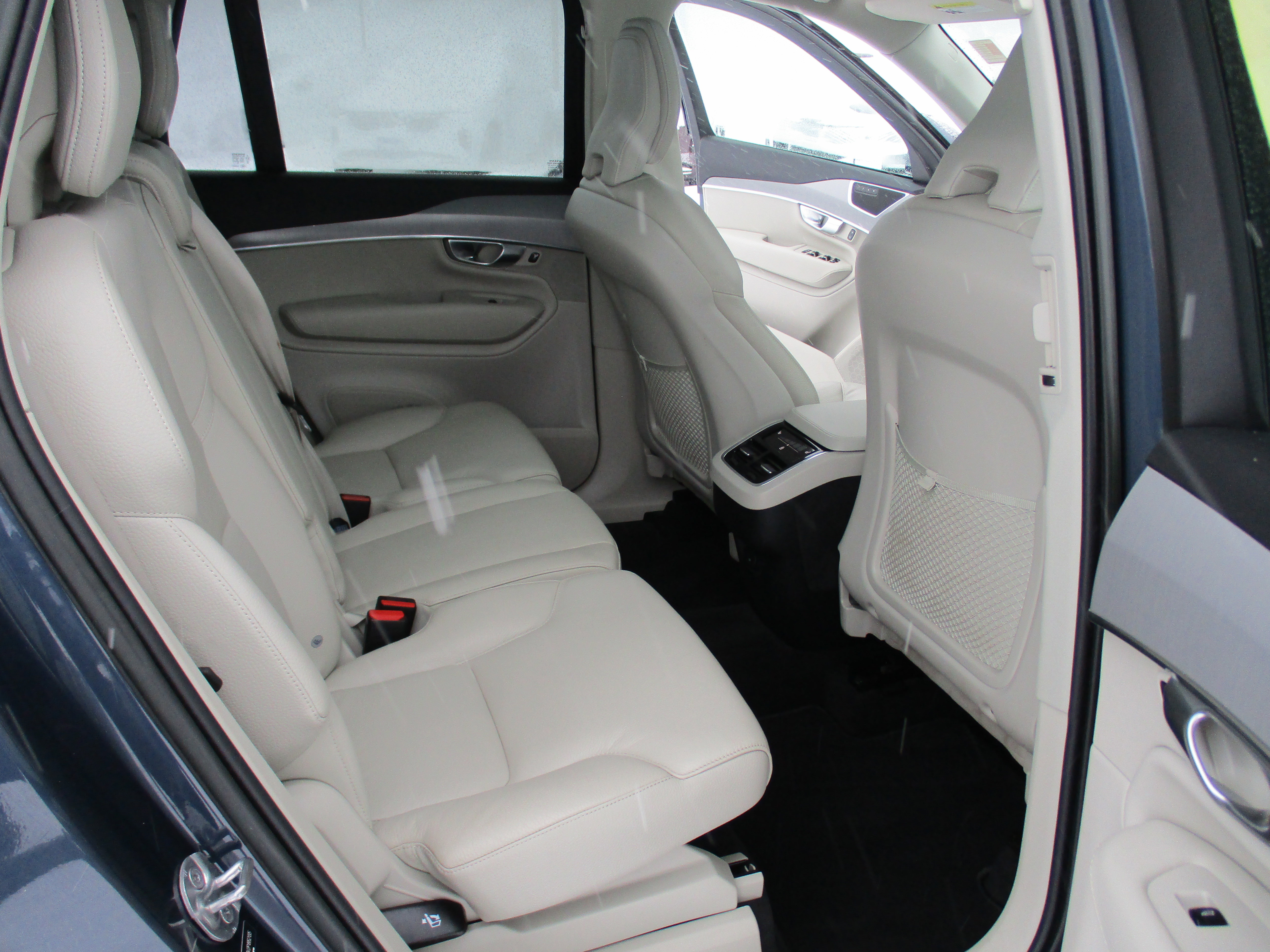 Certified 2023 Volvo XC90 B5 Core w/ Climate Package image 14