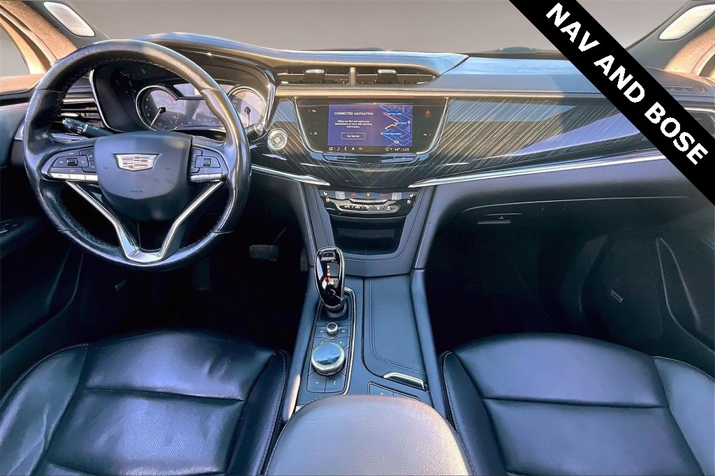 Used 2023 Cadillac XT6 Premium Luxury image 15