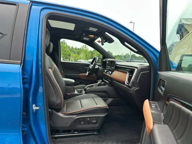 Used 2023 GMC Canyon AT4 w/ AT4 Premium Package AWD/4WD image 12