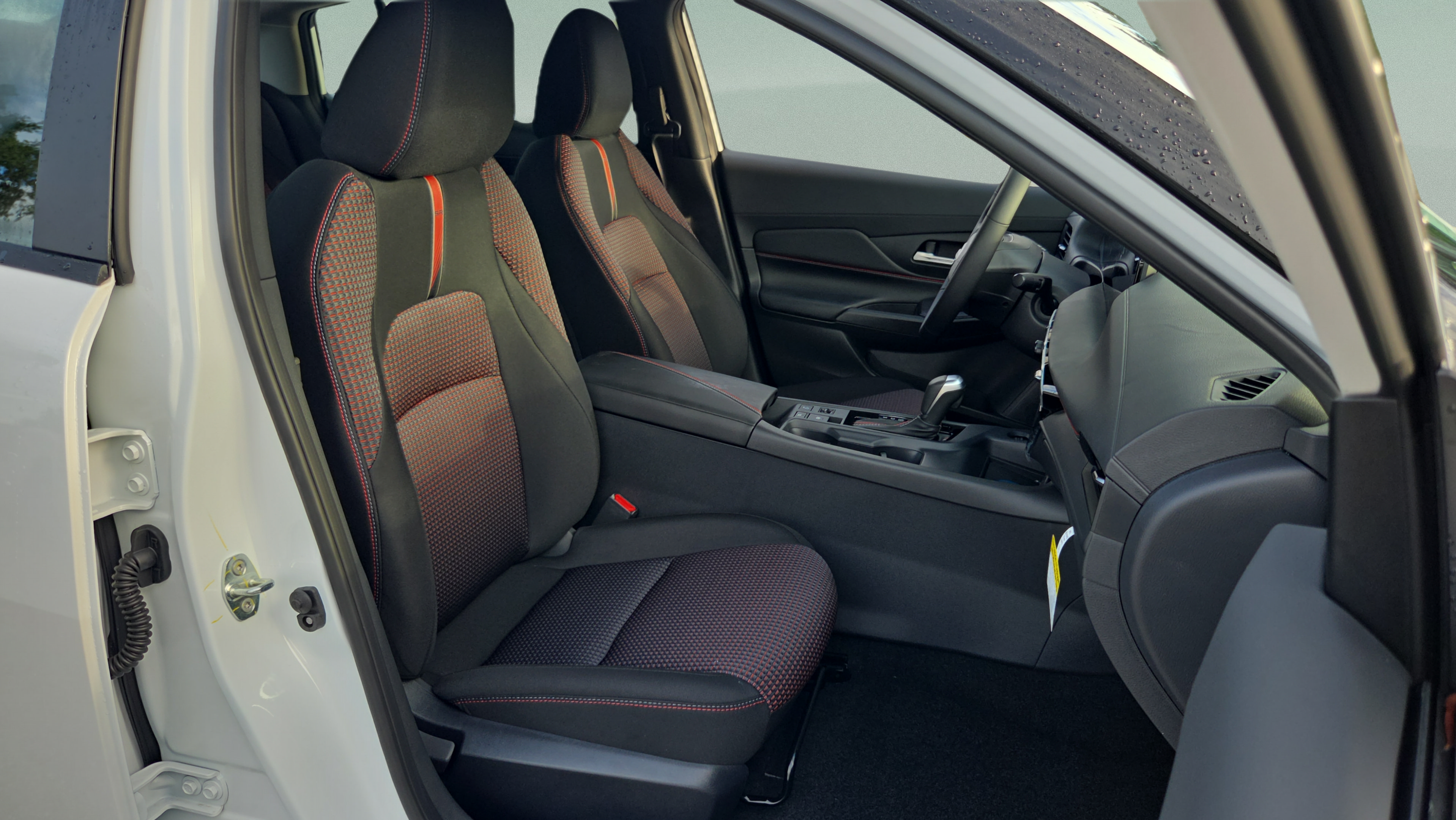 New 2027 Nissan Sentra SR w/ SR All Weather Package FWD image 15