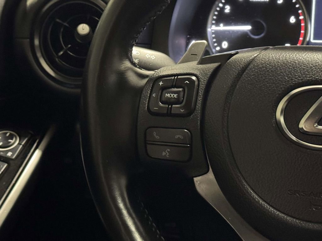 Used 2024 Lexus IS 300 300 w/ Comfort Package image 28