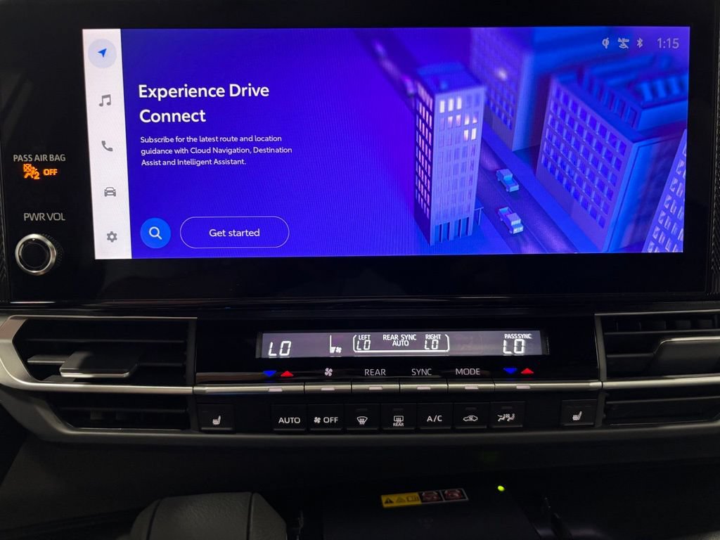 Used 2025 Toyota Sienna XSE FWD image 26