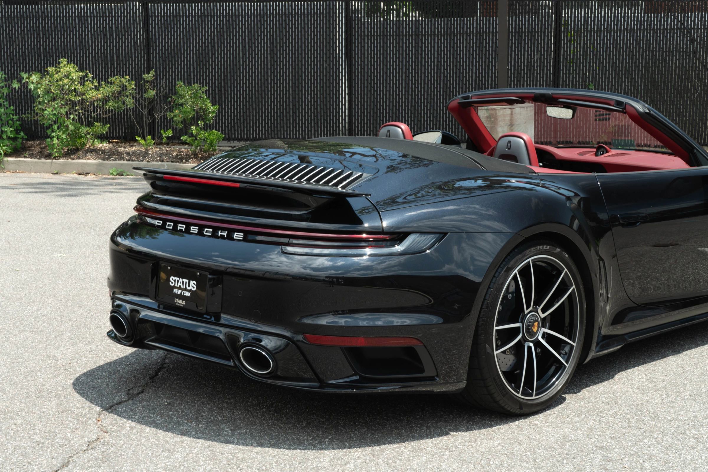 Used 2021 Porsche 911 Turbo image 40