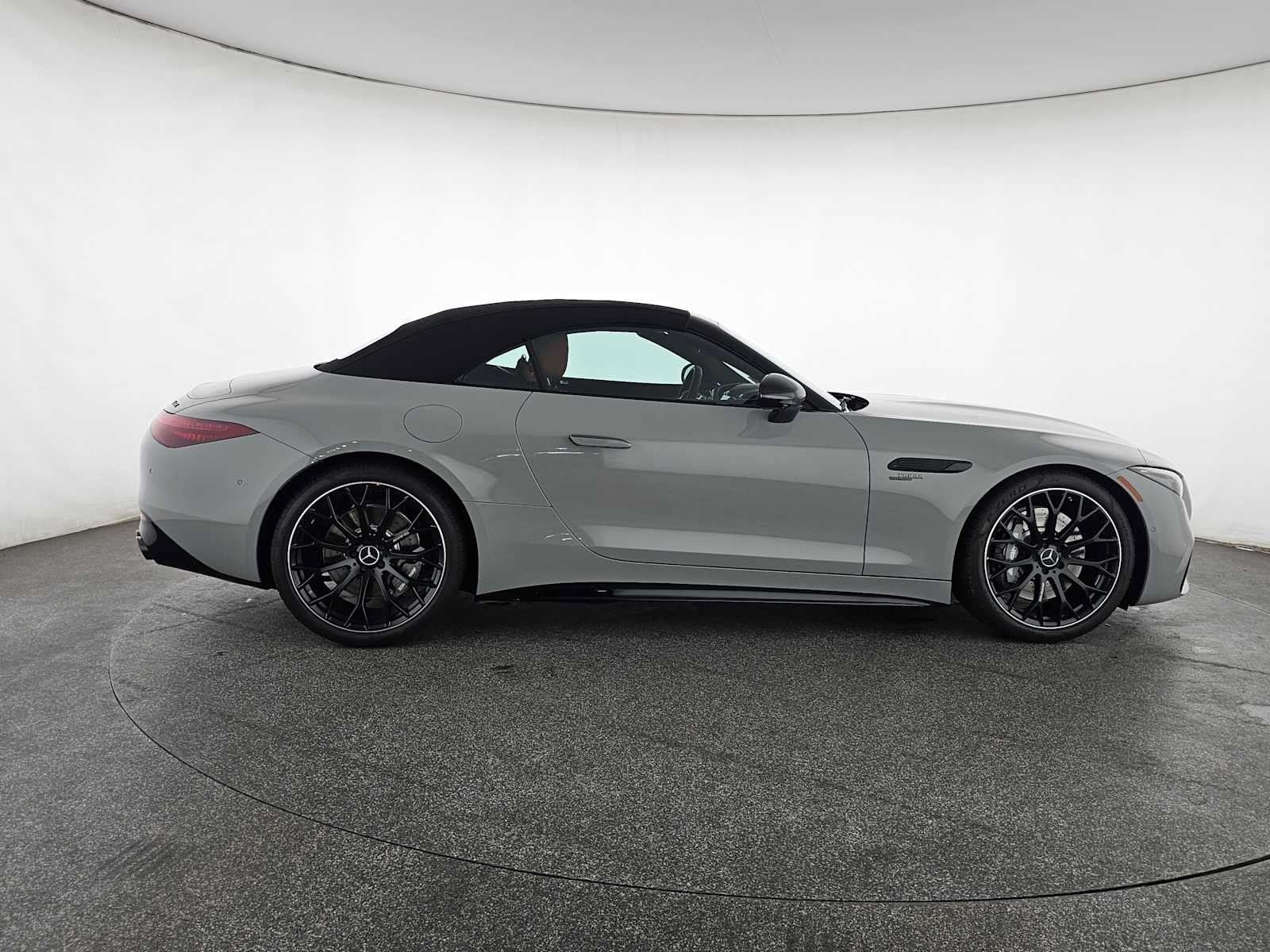 New 2026 Mercedes-Benz SL 43 AMG image 2