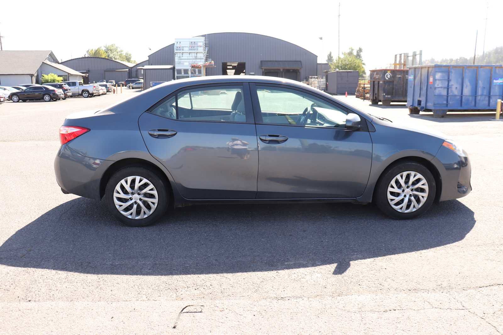 Used 2019 Toyota Corolla LE FWD image 4