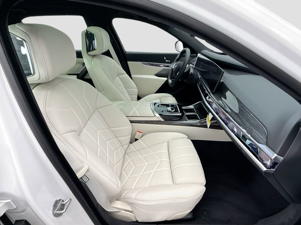 New 2026 BMW i7 xDrive60 RWD image 19