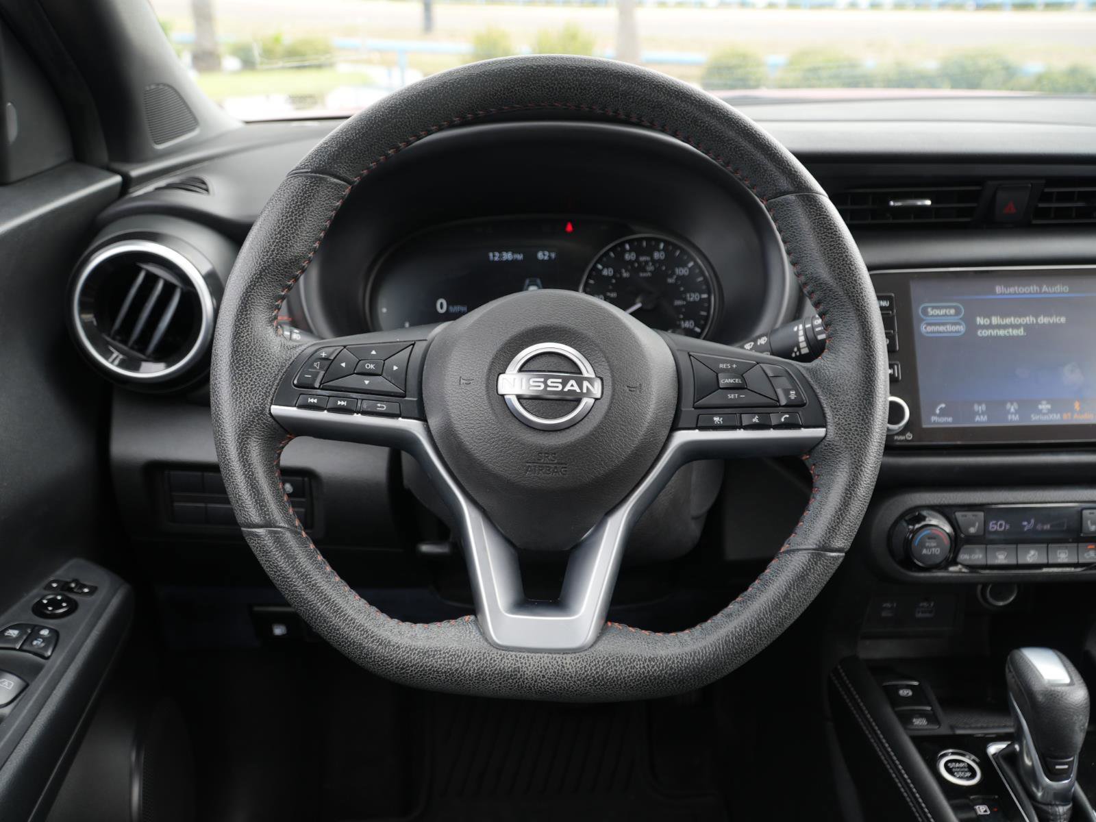 Used 2022 Nissan Kicks SR w/ Premium Package FWD image 17