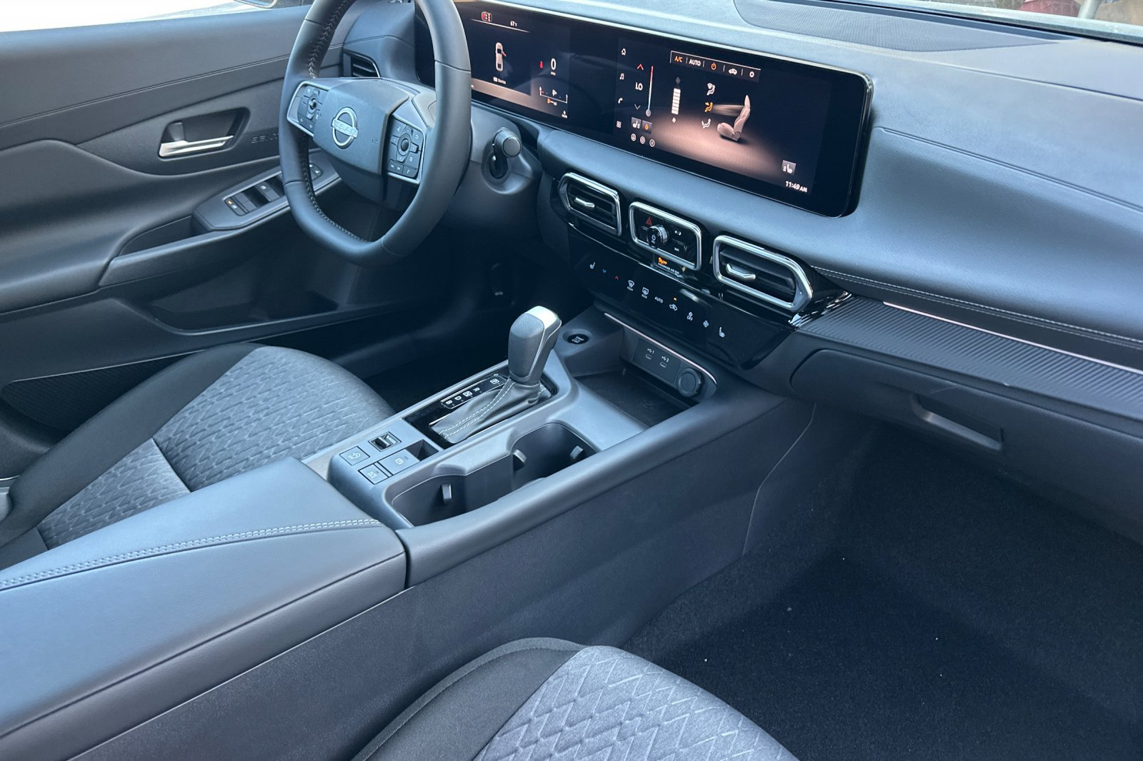 New 2026 Nissan Sentra SV w/ SV Convenience Package FWD image 15