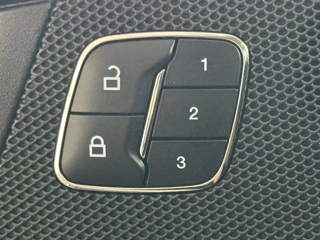 Used 2018 Ford Edge Sport w/ Equipment Group 401A AWD/4WD image 40