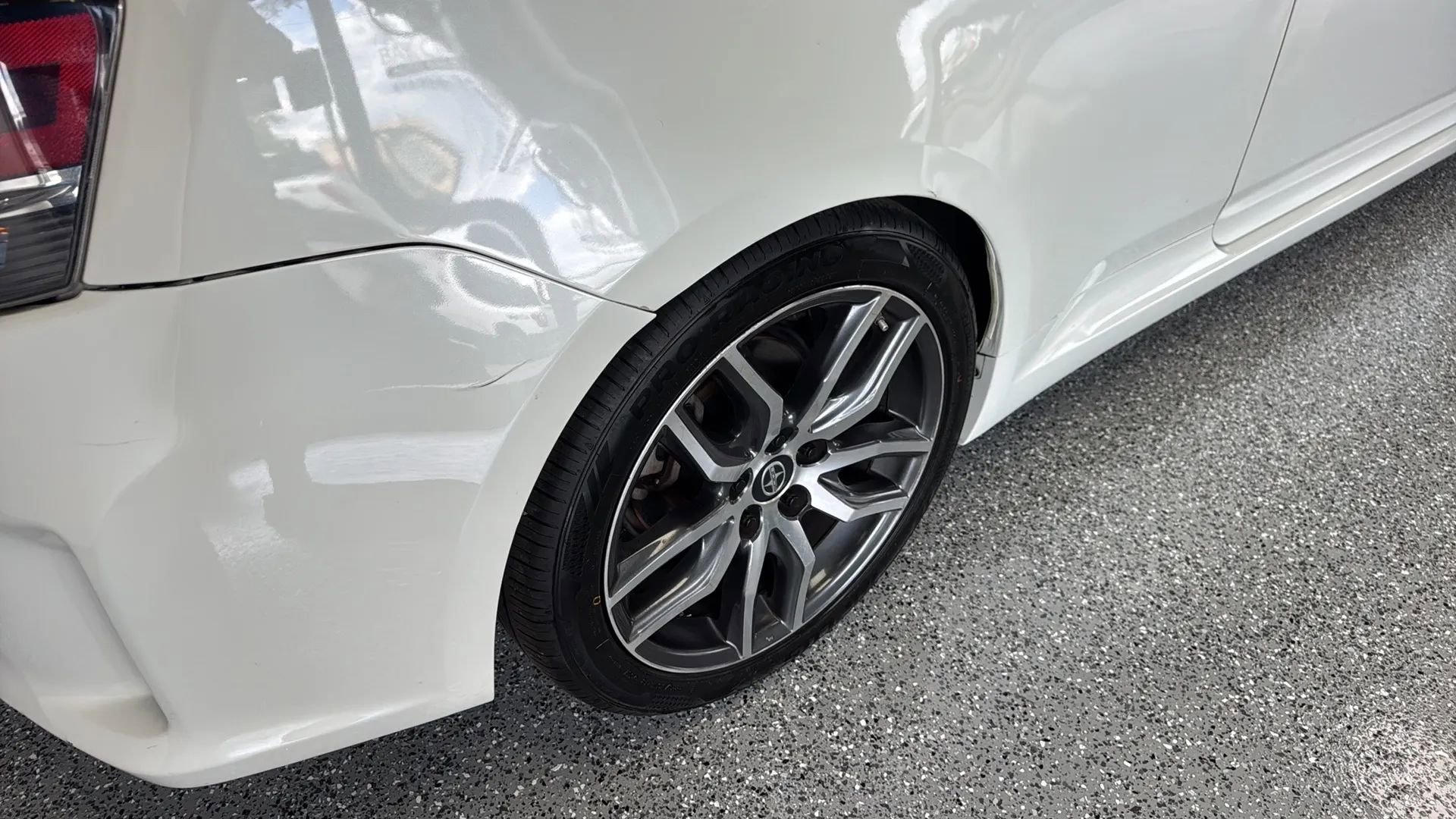 Used 2015 Scion tC FWD image 34