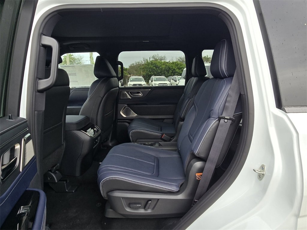 New 2026 INFINITI QX80 4WD image 14