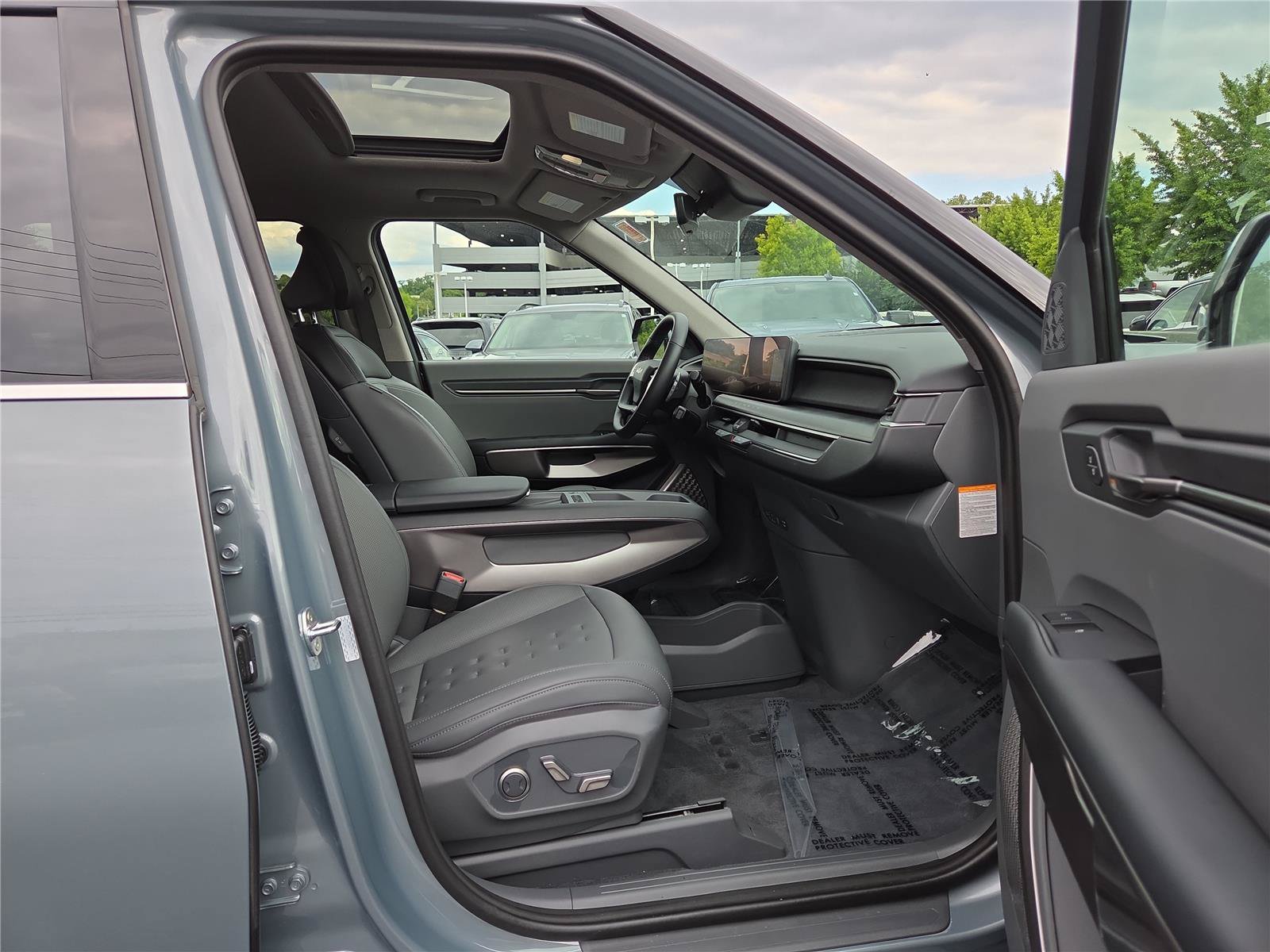 Certified 2024 Kia EV9 Wind AWD/4WD image 26
