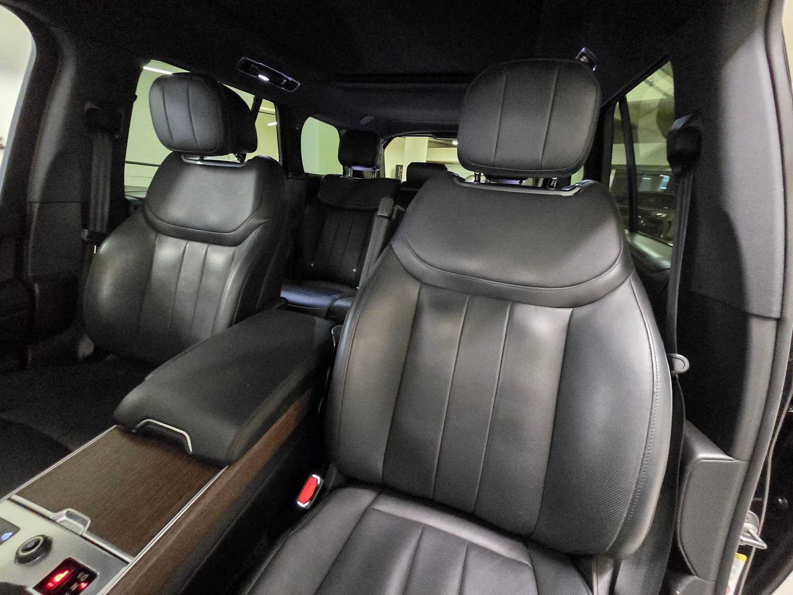 Used 2023 Land Rover Range Rover SE AWD/4WD image 21