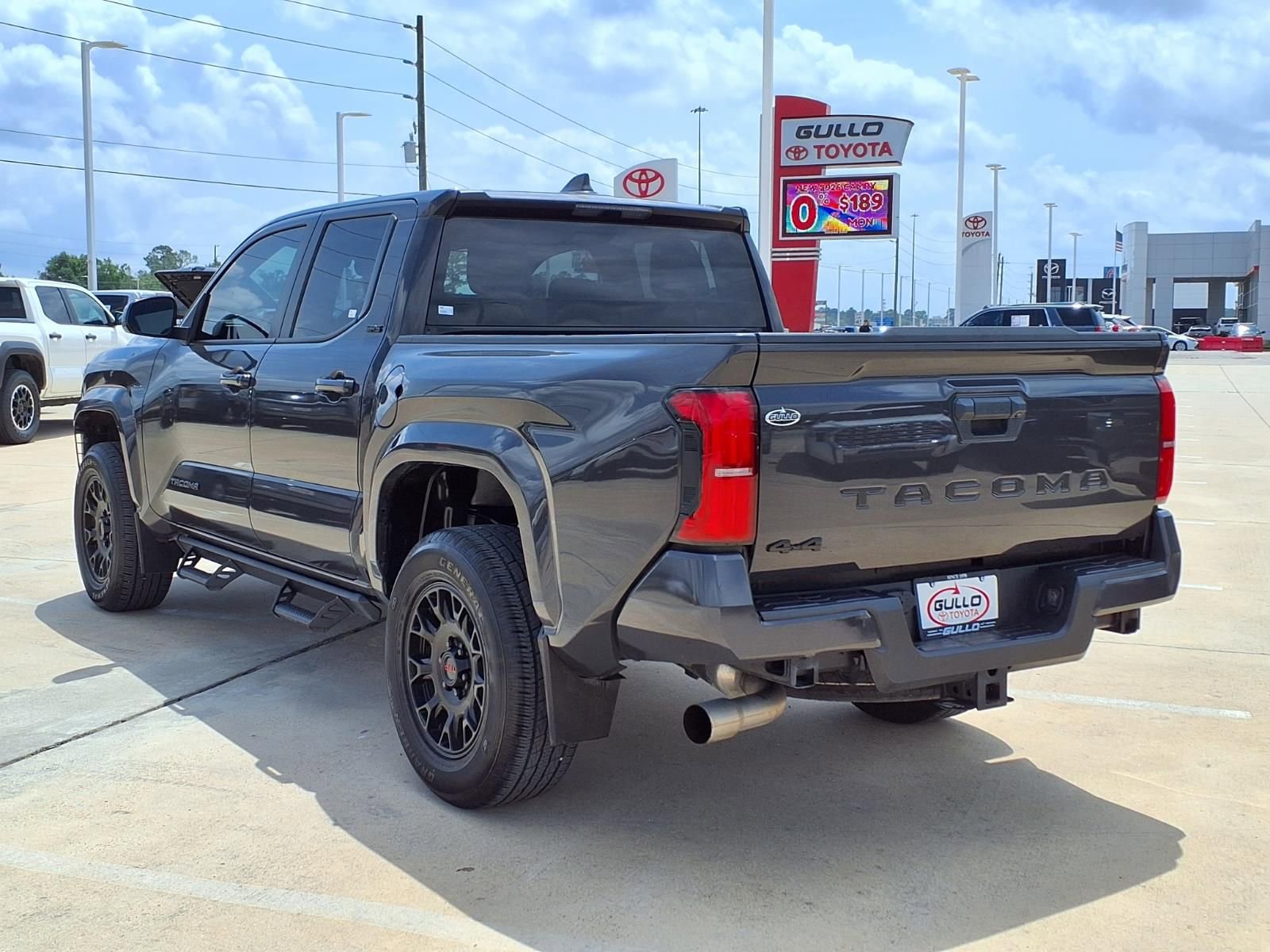 Certified 2024 Toyota Tacoma SR5 AWD/4WD image 2