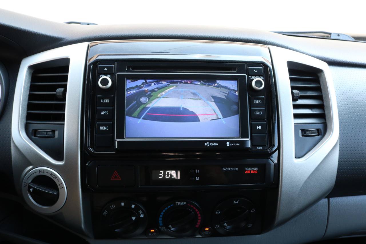 Used 2014 Toyota Tacoma 4x4 Double Cab w/ TRD Sport Package image 28