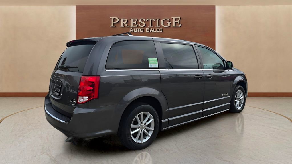 Used 2020 Dodge Grand Caravan SXT FWD image 28