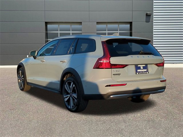New 2026 Volvo V60 B5 Cross Country Plus w/ Protection Package Premier image 5