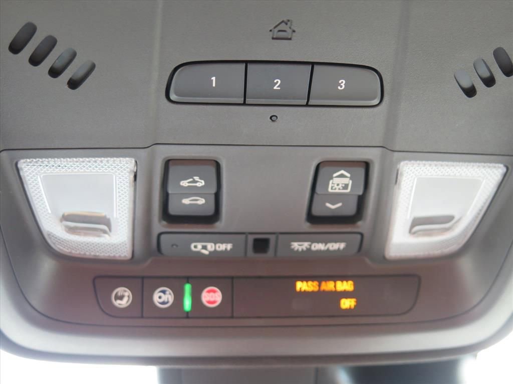 Used 2019 Cadillac XT4 Premium Luxury AWD/4WD image 20