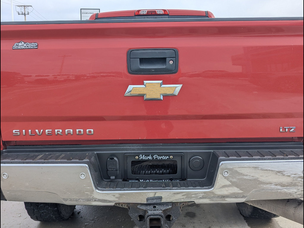 Used 2016 Chevrolet Silverado 2500 LTZ w/ Duramax Plus Package AWD/4WD image 10