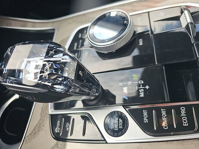 Used 2020 BMW X7 M50i AWD/4WD image 37