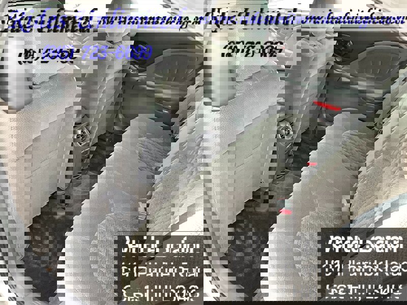 Used 2003 Pontiac Bonneville SE image 15