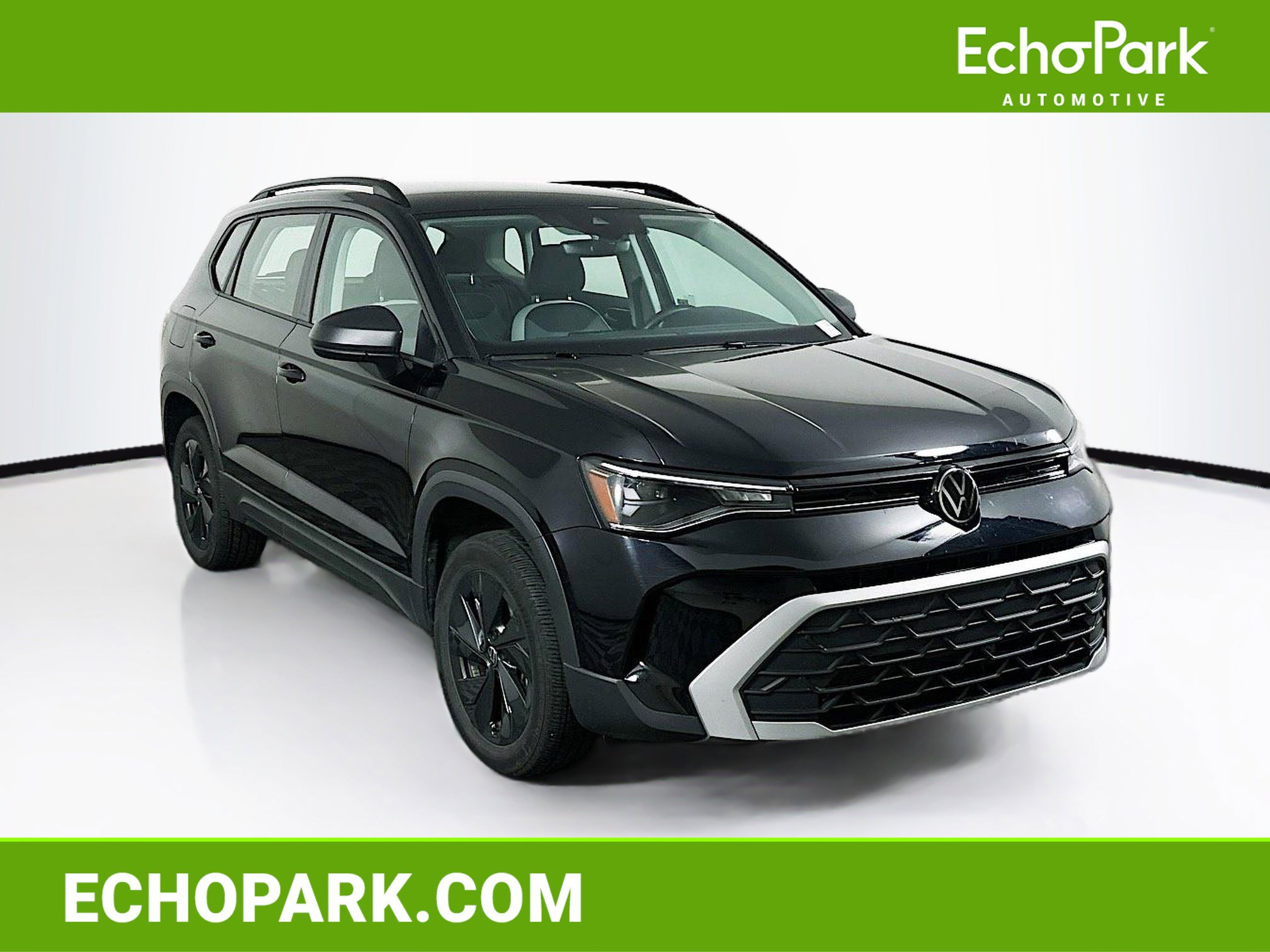 Used 2025 Volkswagen Taos S FWD image 1