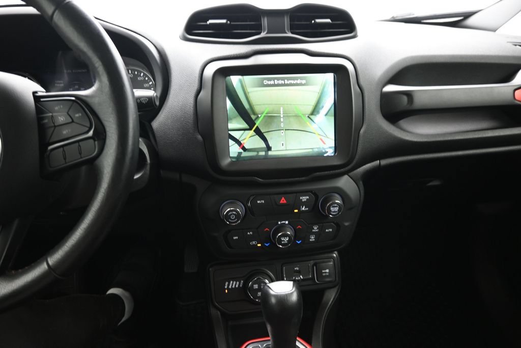 Used 2022 Jeep Renegade Trailhawk w/ Sun/Sound Group AWD/4WD image 25