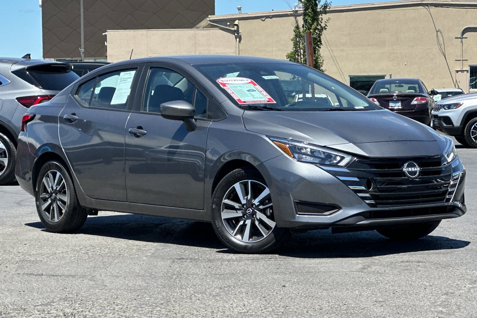 Used 2025 Nissan Versa SV FWD image 2