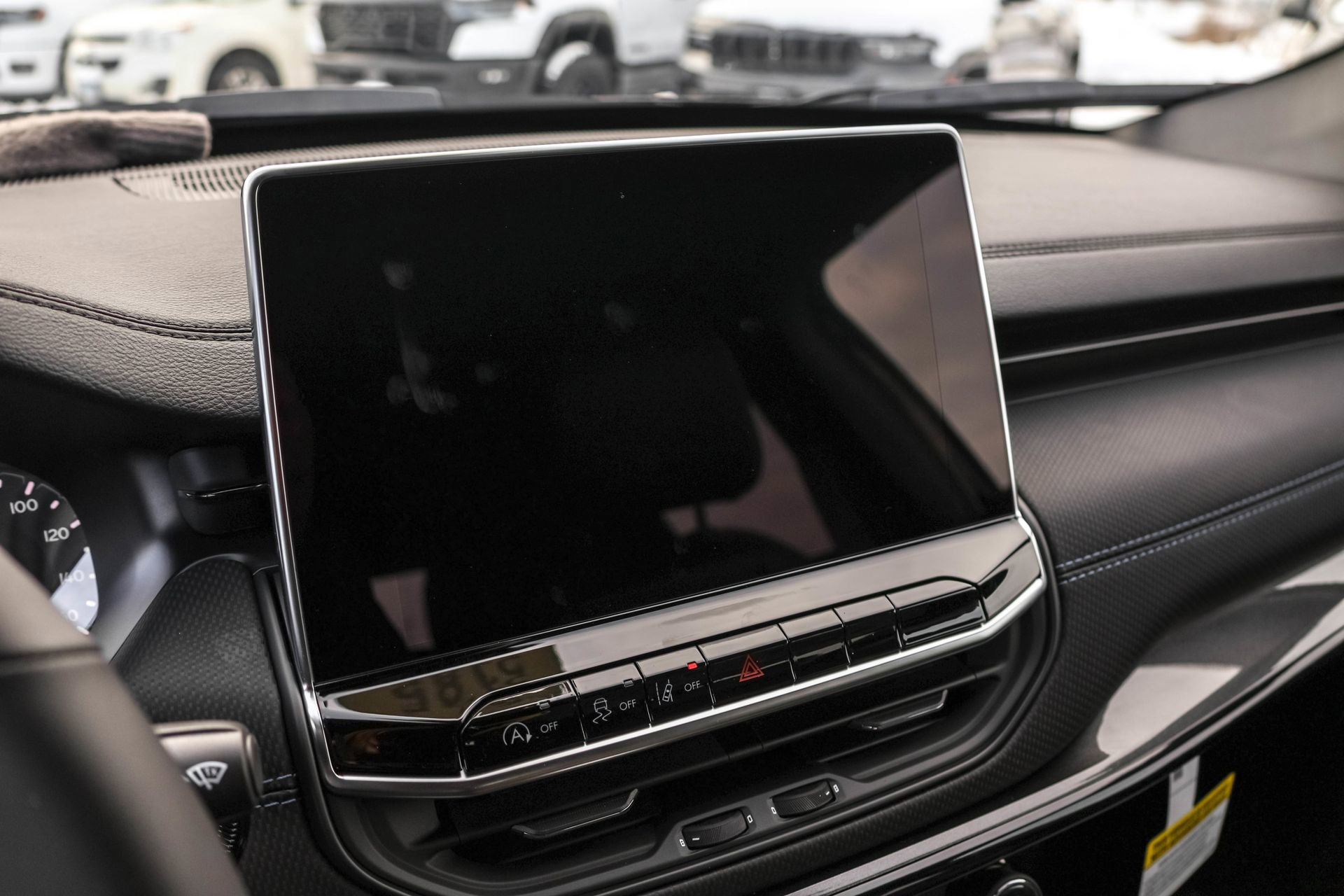 New 2026 Jeep Compass Latitude image 17