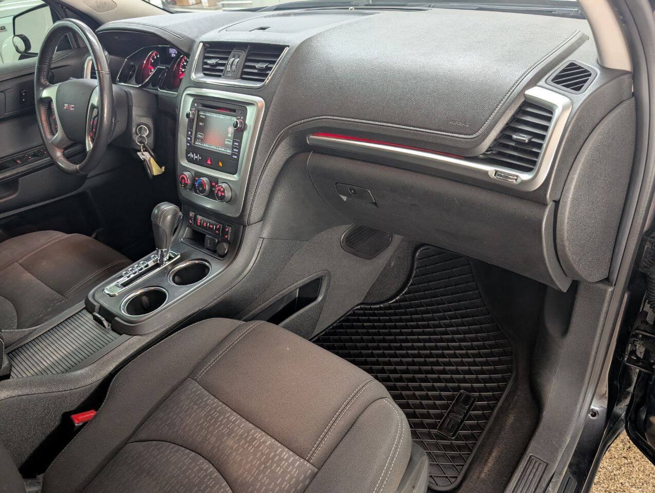 Used 2015 GMC Acadia SLE FWD image 23