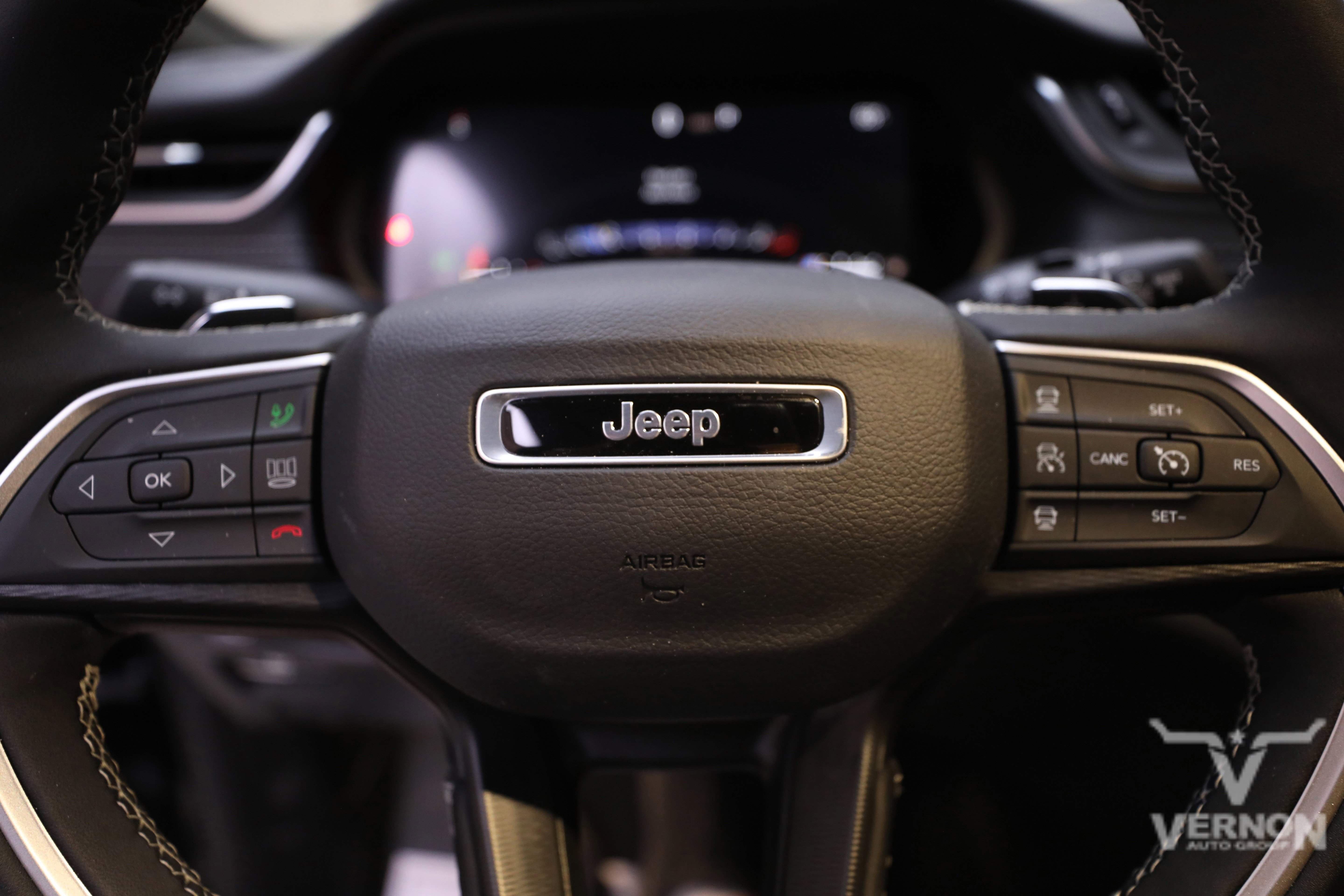 New 2025 Jeep Grand Cherokee Altitude image 22