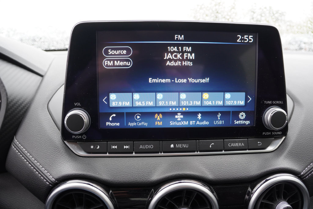 Used 2025 Nissan Sentra SV FWD image 22