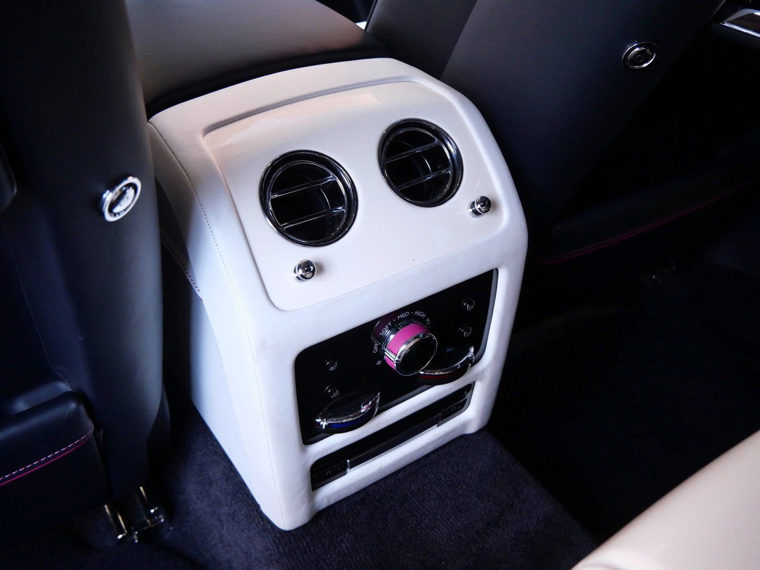 Used 2021 Rolls-Royce Ghost image 31