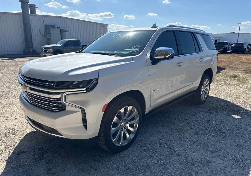 Used 2023 Chevrolet Tahoe Premier image 2