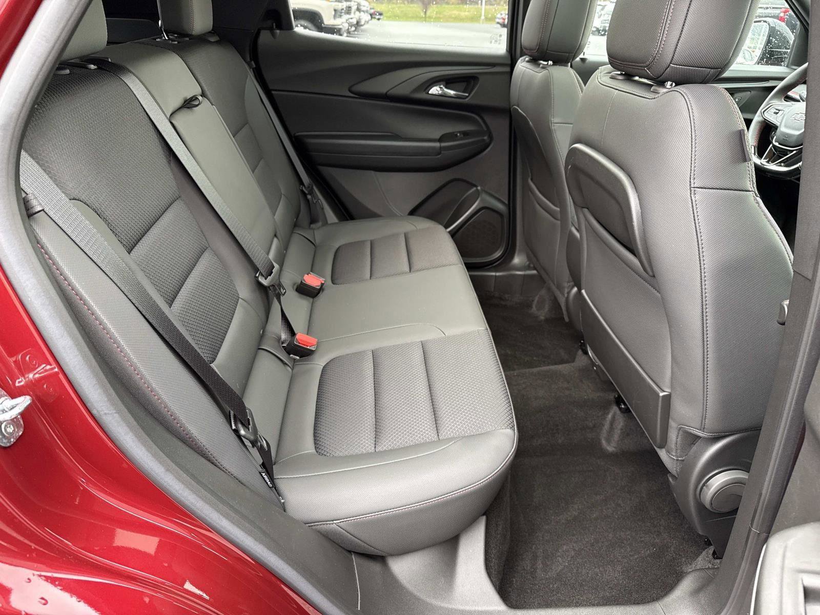 Used 2023 Chevrolet TrailBlazer RS w/ Sun and Liftgate Package AWD/4WD image 20