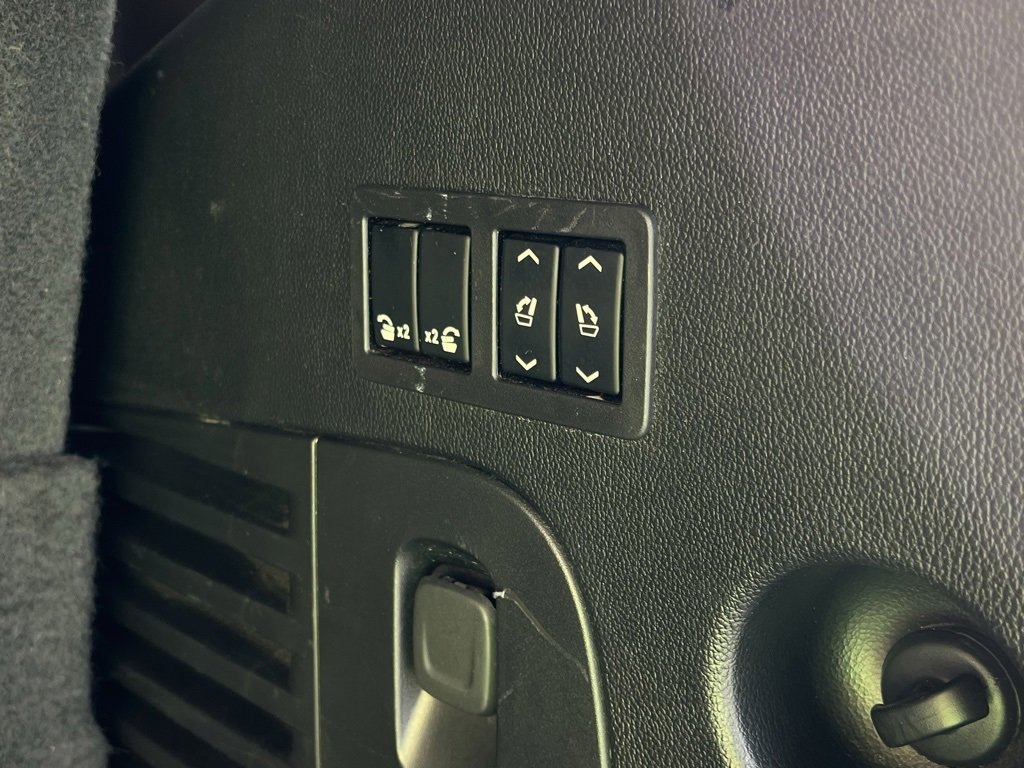 Used 2019 GMC Yukon Denali w/ Denali Ultimate Package image 28