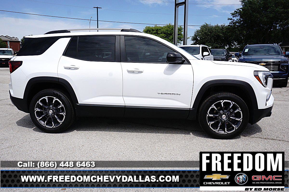 New 2026 GMC Terrain Elevation w/ Elevation Premium Package FWD image 8