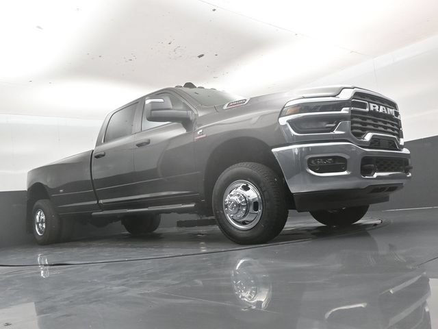 New 2026 RAM 3500 Tradesman AWD/4WD image 38