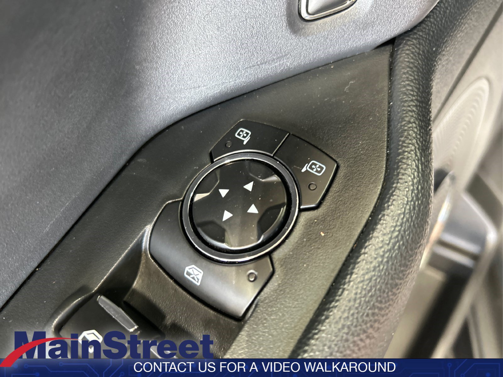 Used 2024 Ford Expedition XLT AWD/4WD image 29