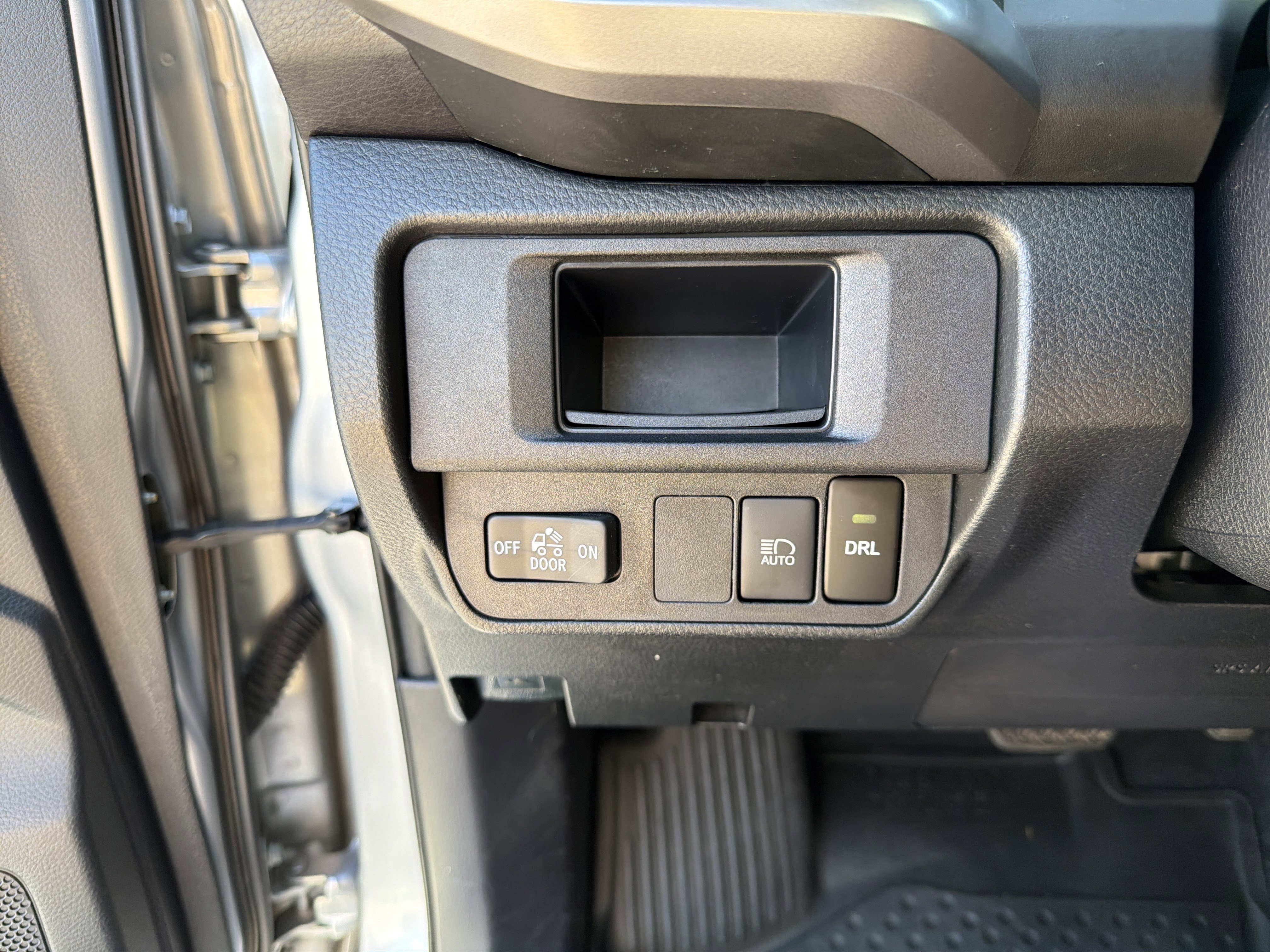 Used 2019 Toyota Tacoma SR5 image 13