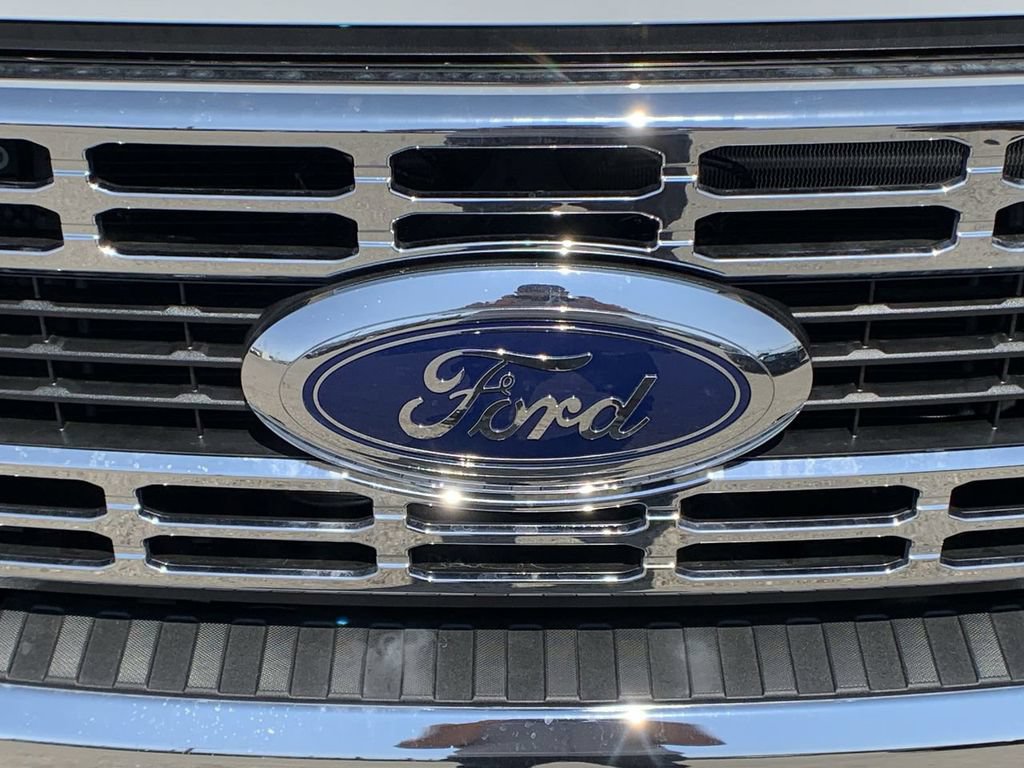 New 2025 Ford F350 XL w/ XL Chrome Package RWD image 11